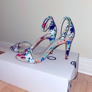 Aldo floral print sandals. White, pink and blue colors